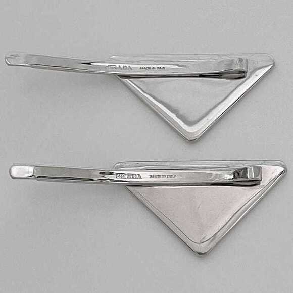 PRADA Red - Picture 3 of 10